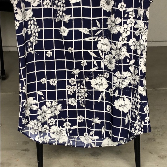 Express Top - Picture 3 of 3